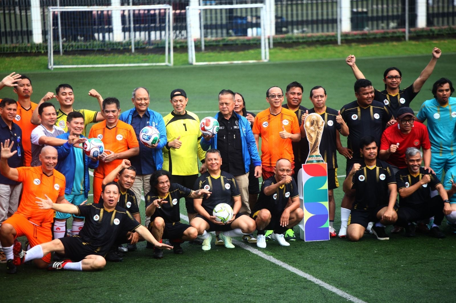 Sambut HPN dan Piala Dunia 2026, PWI Main Bola Bareng ANTARA, TVRI, dan RRI