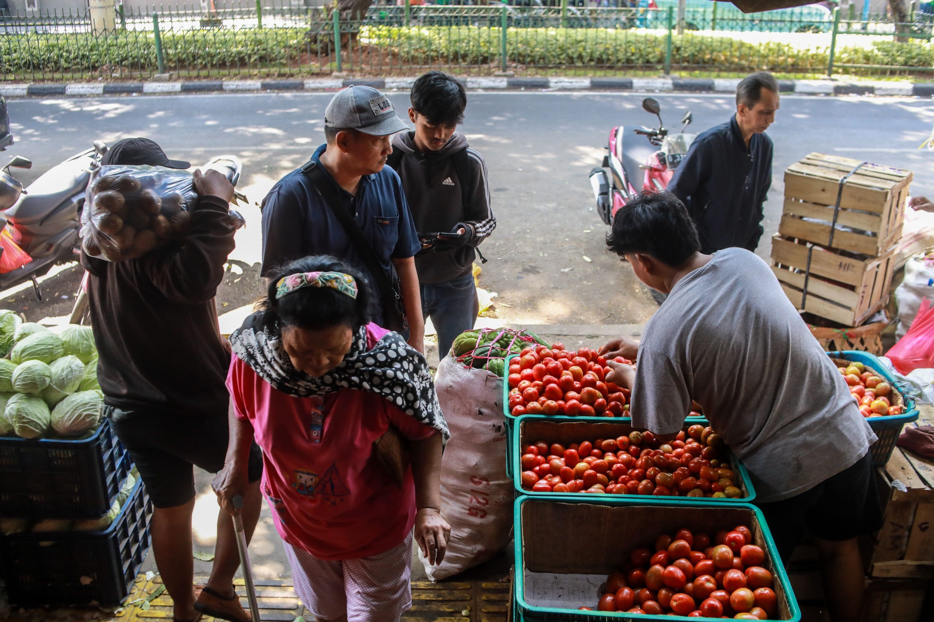 Revitalisasi Pasar Jaya Gagal Atasi Maraknya Pasar Tumpah di Jakarta