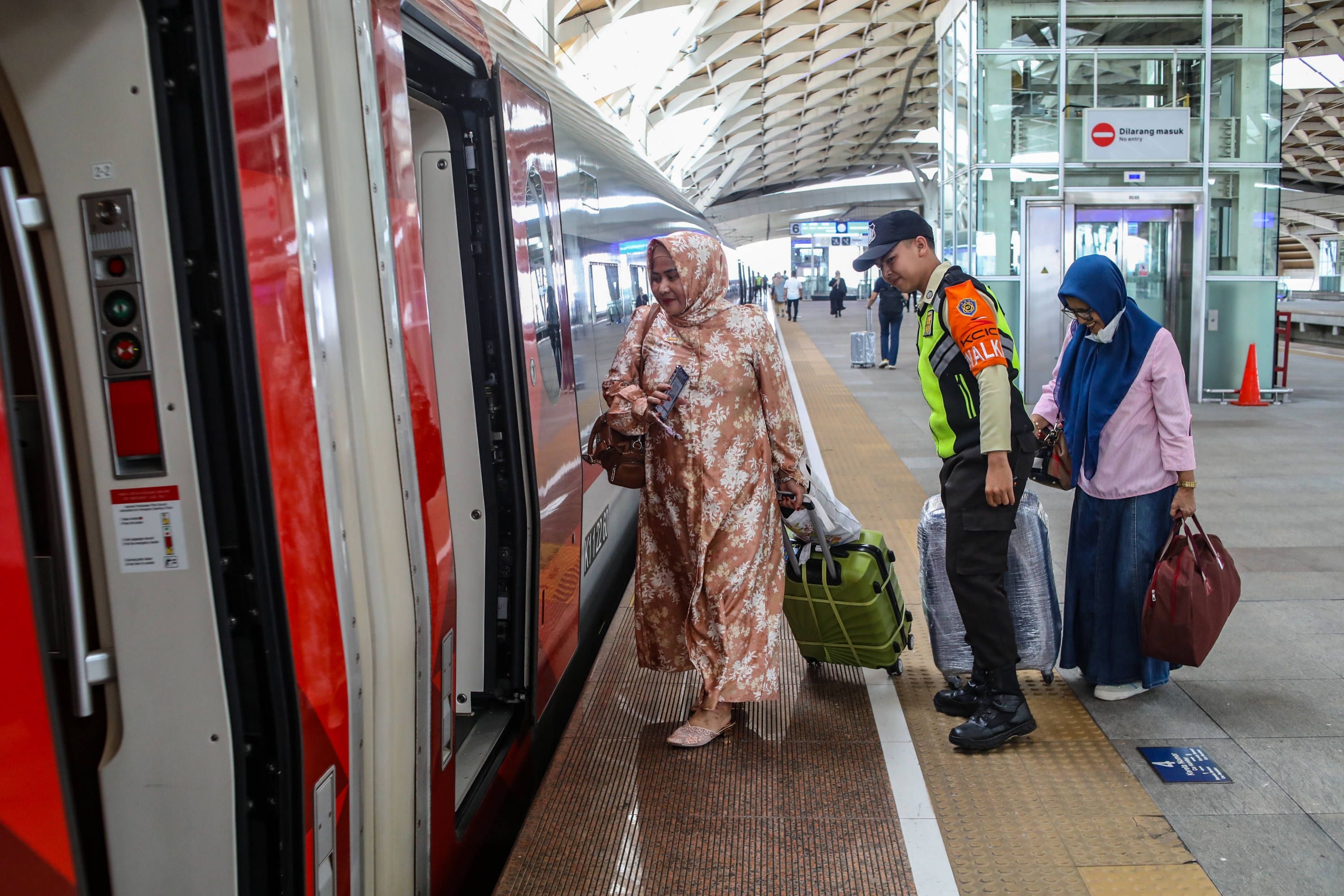 Danantara Targetkan Negosiasi Utang Whoosh Rampung Kuartal-I 2026