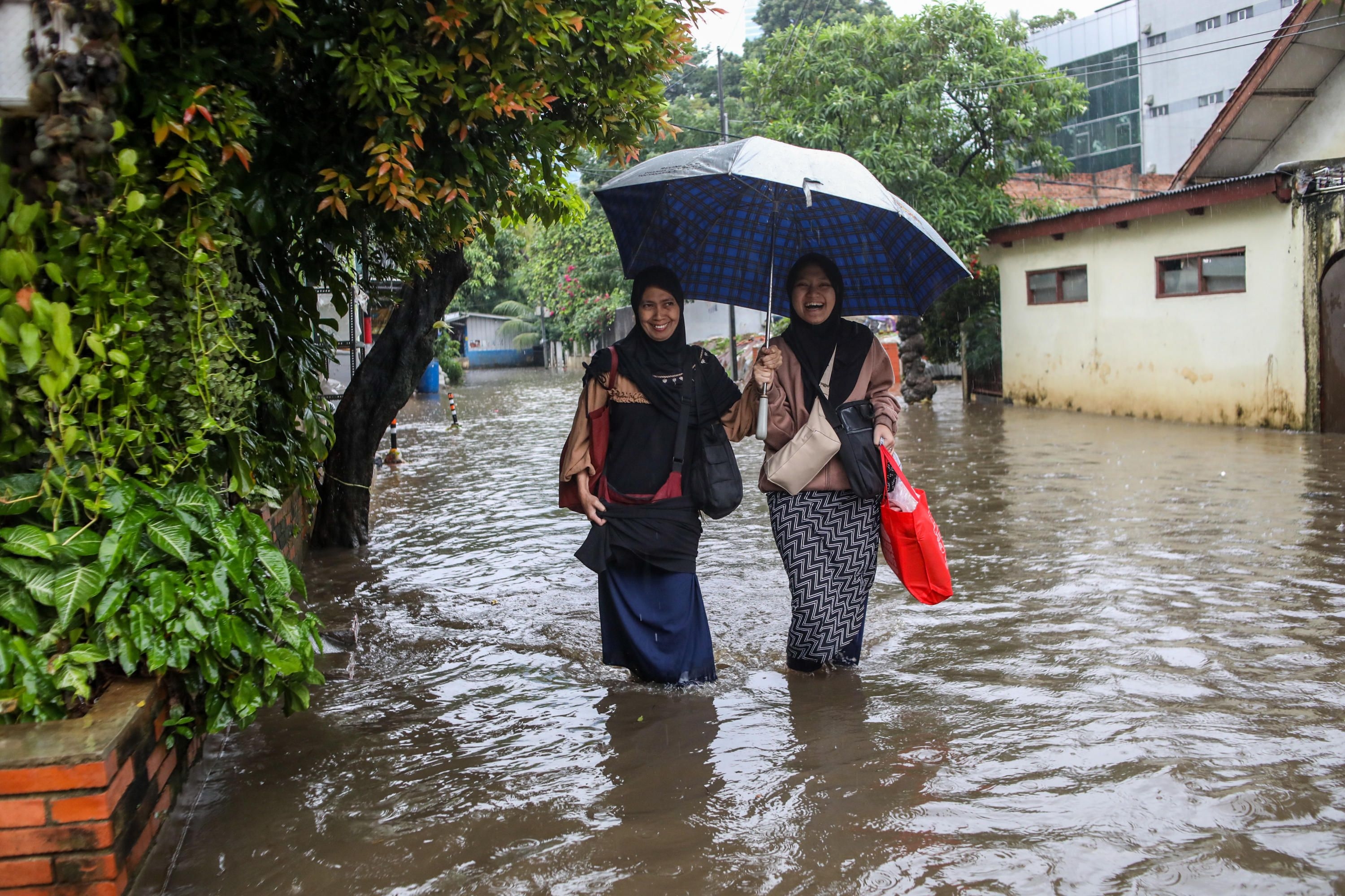 Antisipasi Banjir di Jakarta, Pemprov Siapkan Anggaran Modifikasi Cuaca hingga Sebulan ke Depan