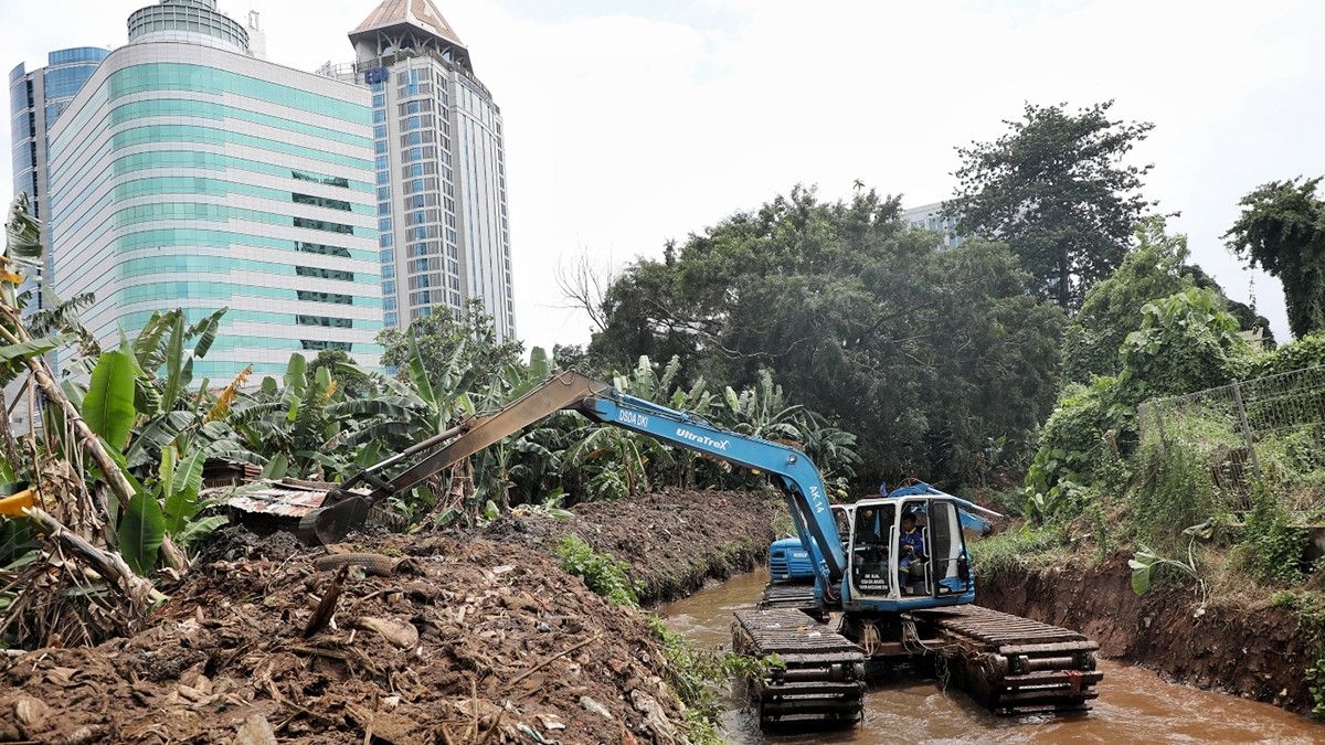 Tekan Risiko Banjir, Pemprov Jakarta Percepat Normalisasi Kali Cakung Lama dan Ciliwung
