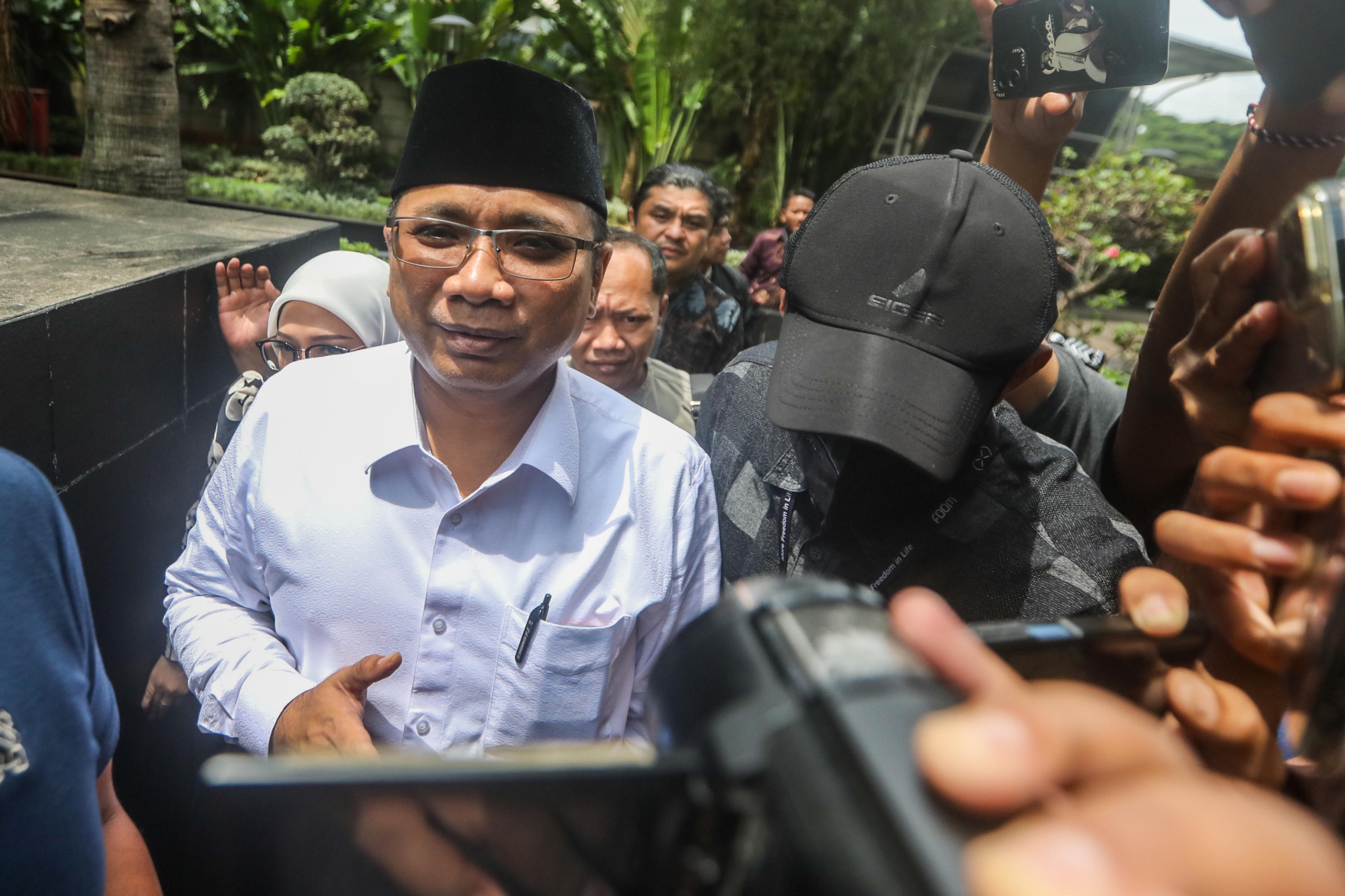 KPK Segera Tahan Gus Yaqut dan Gus Alex, Tunggu Audit Kerugian Negara Rampung