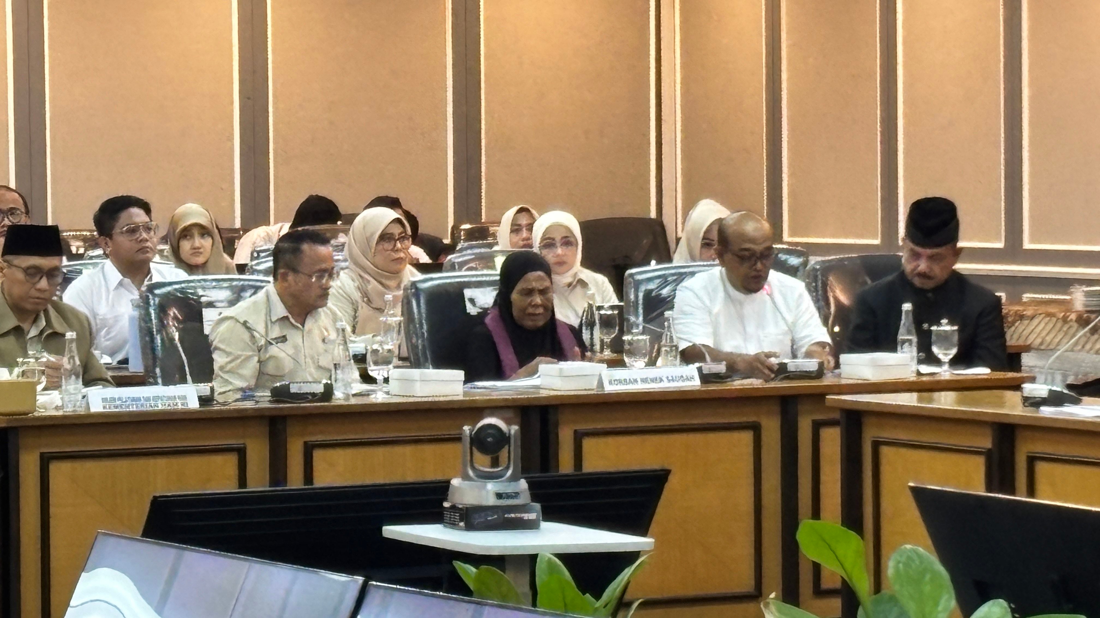 Komisi XIII Dengarkan Langsung Kesaksian Nenek Saudah yang Dianiaya Karena Tolak Tambang Ilegal di Pasaman