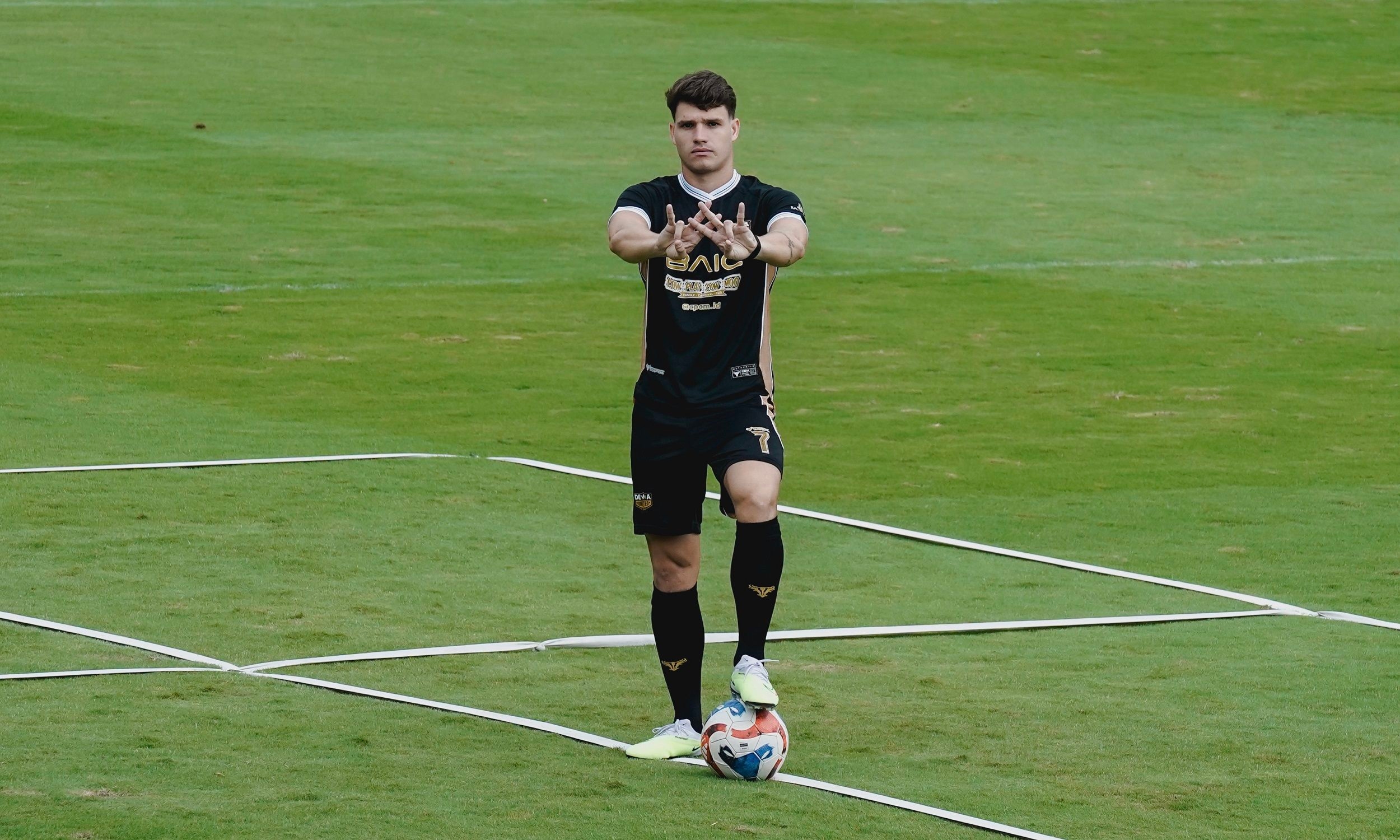 Resmi, Dewa United Datangkan Vico Duarte dari Madura United untuk Perkuat Lini Tengah 