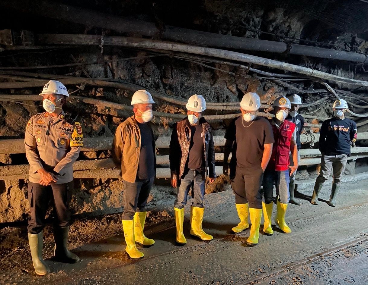 Tinjau Asap Beracun Tambang Pongkor, Adian Napitupulu Minta Antam Percepat Penanganan