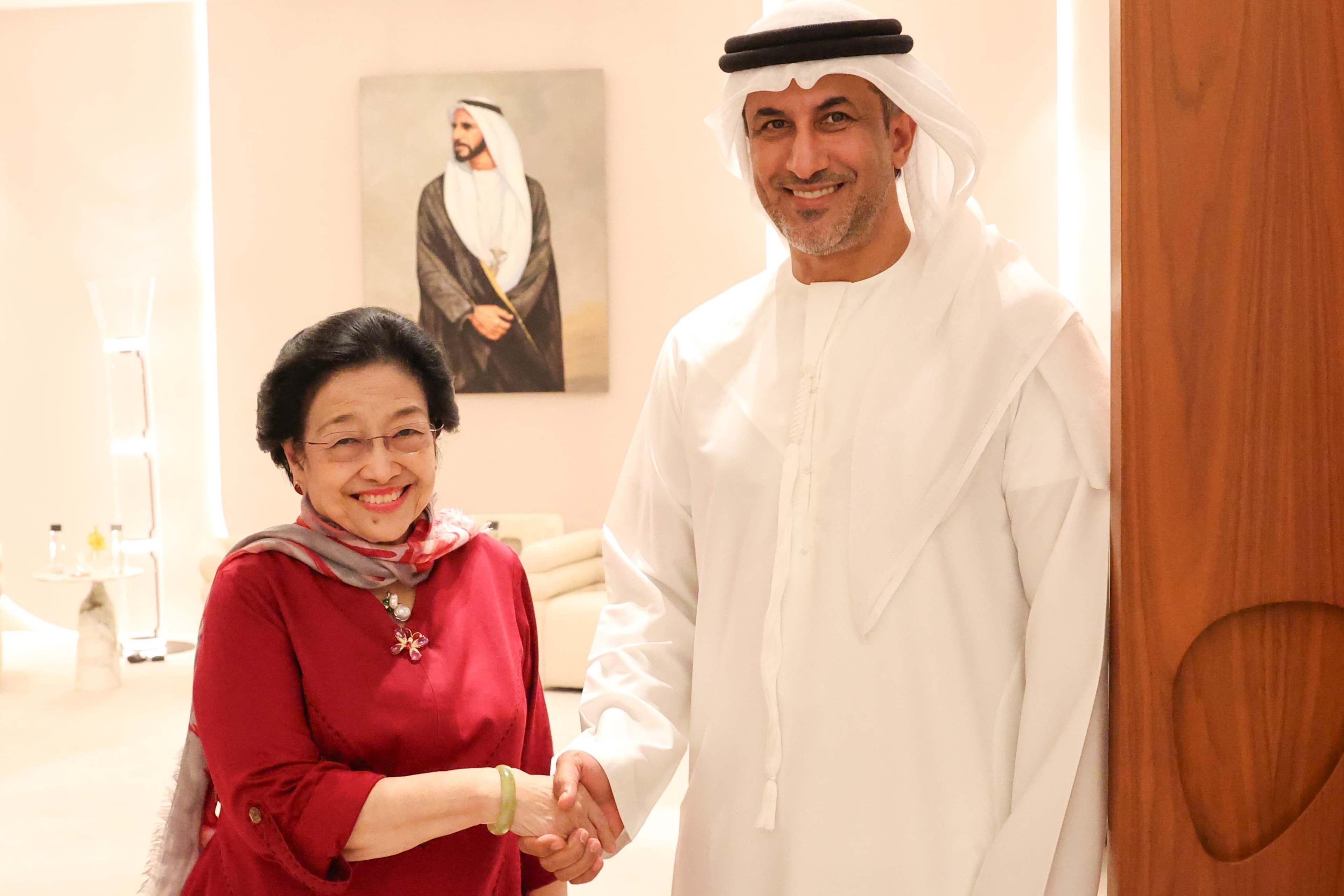 Megawati Tiba di Abu Dhabi, Disambut Pejabat Tinggi Uni Emirat Arab