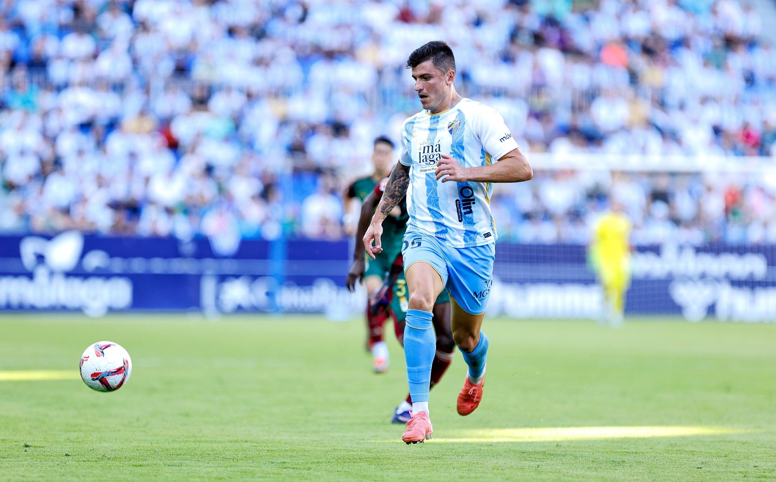 Resmi, Persib Bandung Datangkan Eks Bomber Malaga Sergio Castel