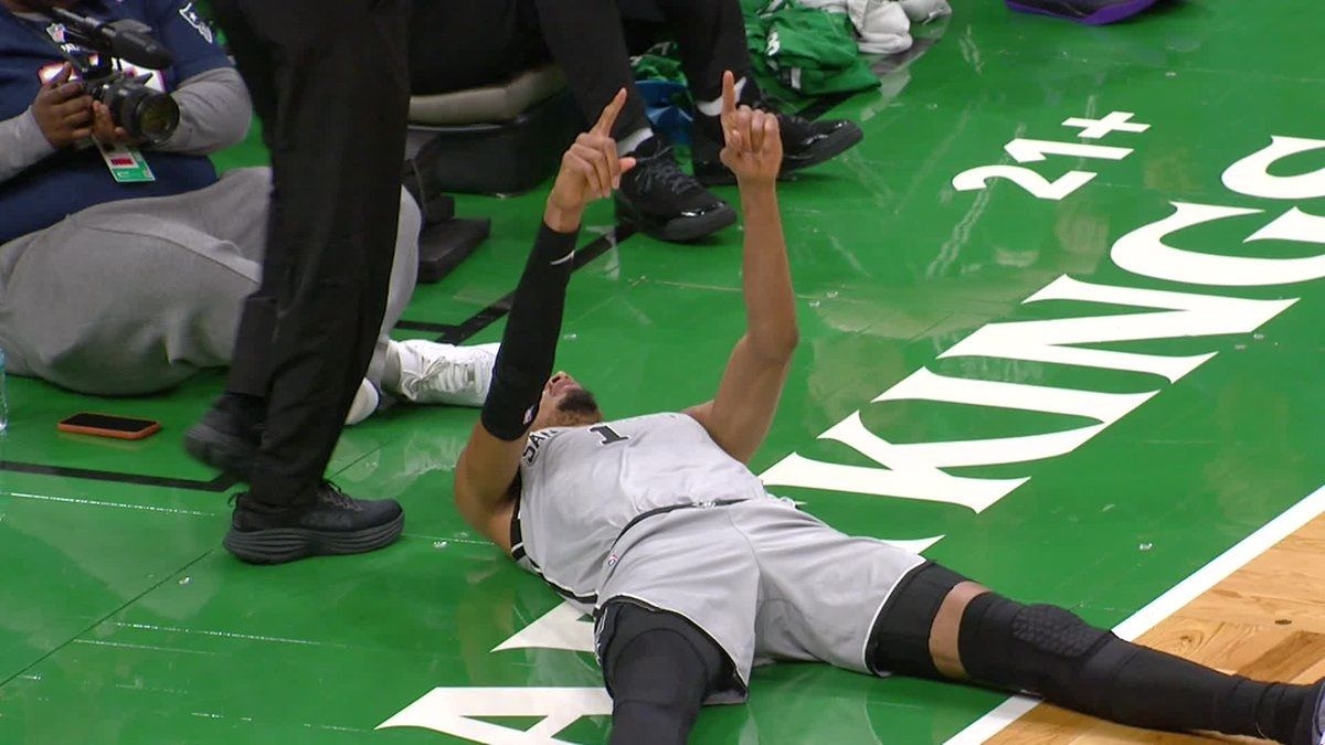 NBA Hari Ini: Wembanyama Dominan Bantu Spurs Bungkam Celtics, Cavaliers Cetak Rekor Poin 