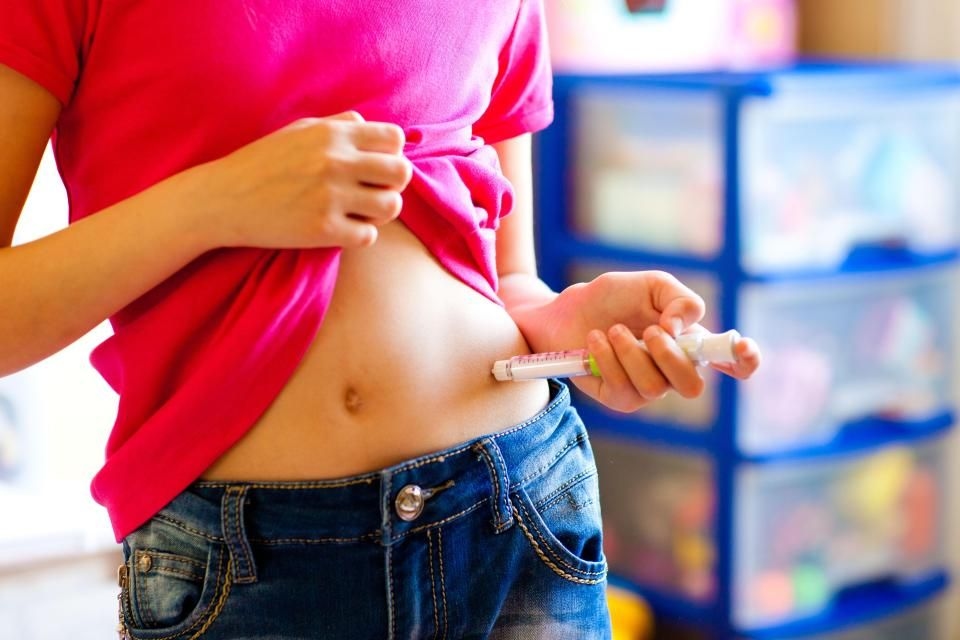 Bolehkah Suntik Insulin Saat Puasa? Ini Penjelasan Lengkap Menurut Islam dan Medis