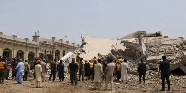Atap Sekolah Ambruk di Pakistan, 22 Orang Tewas