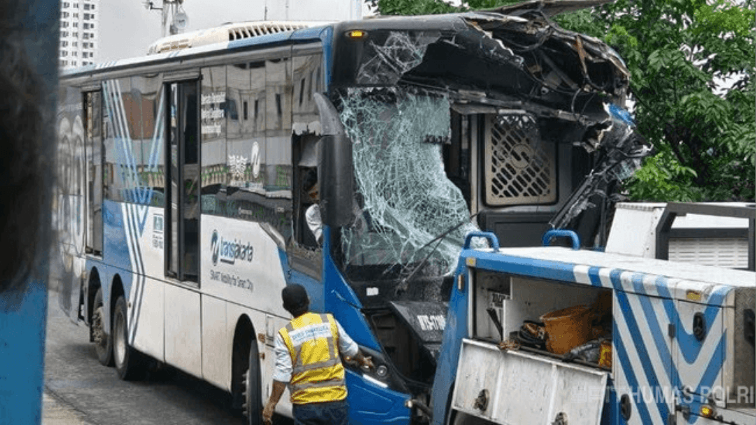 Sopir 'Ngantuk' Penyebab Kecelakaan Transjakarta di Koridor 13 Jadi Tersangka, Proses Hukum Masih Berjalan