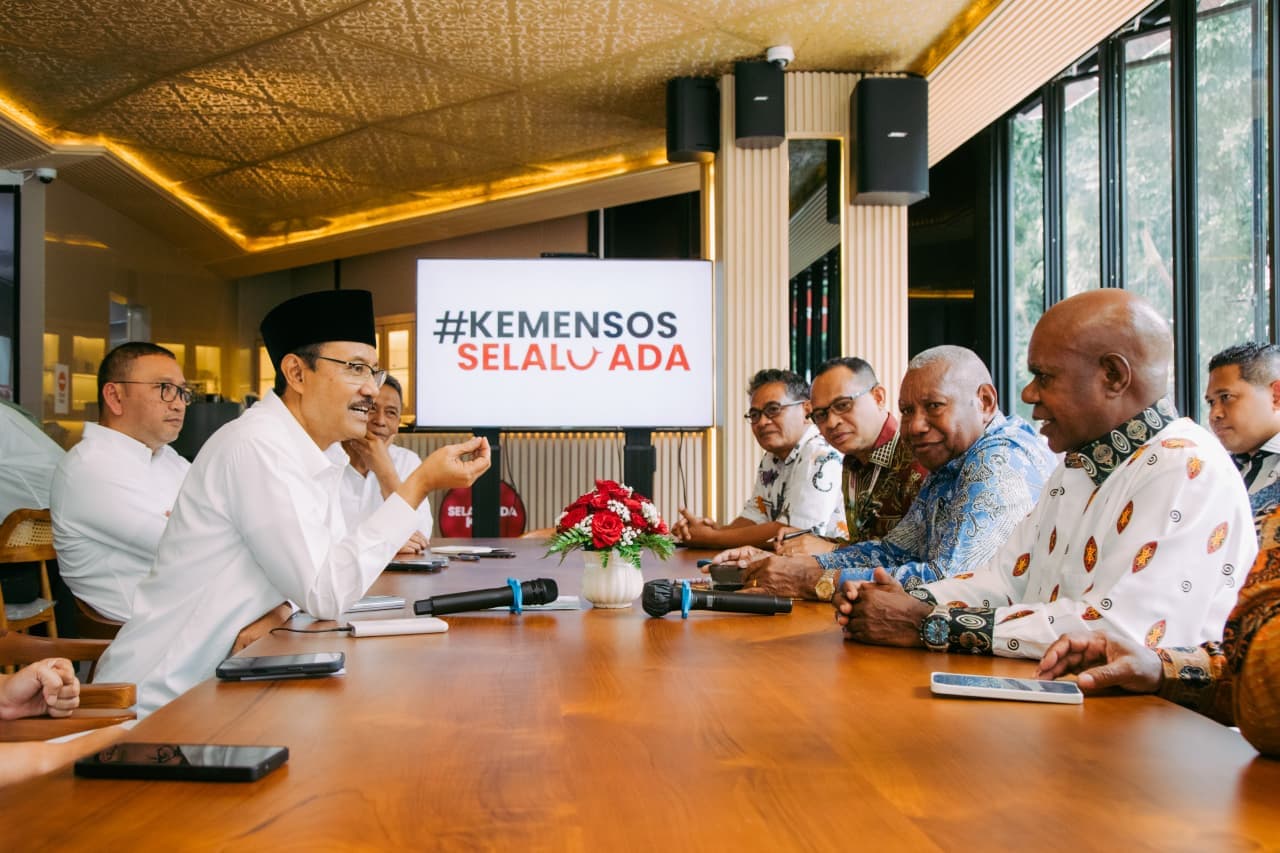 Putus Rantai Kemiskinan, Mensos Dorong Pembangunan Sekolah Rakyat di Papua Barat