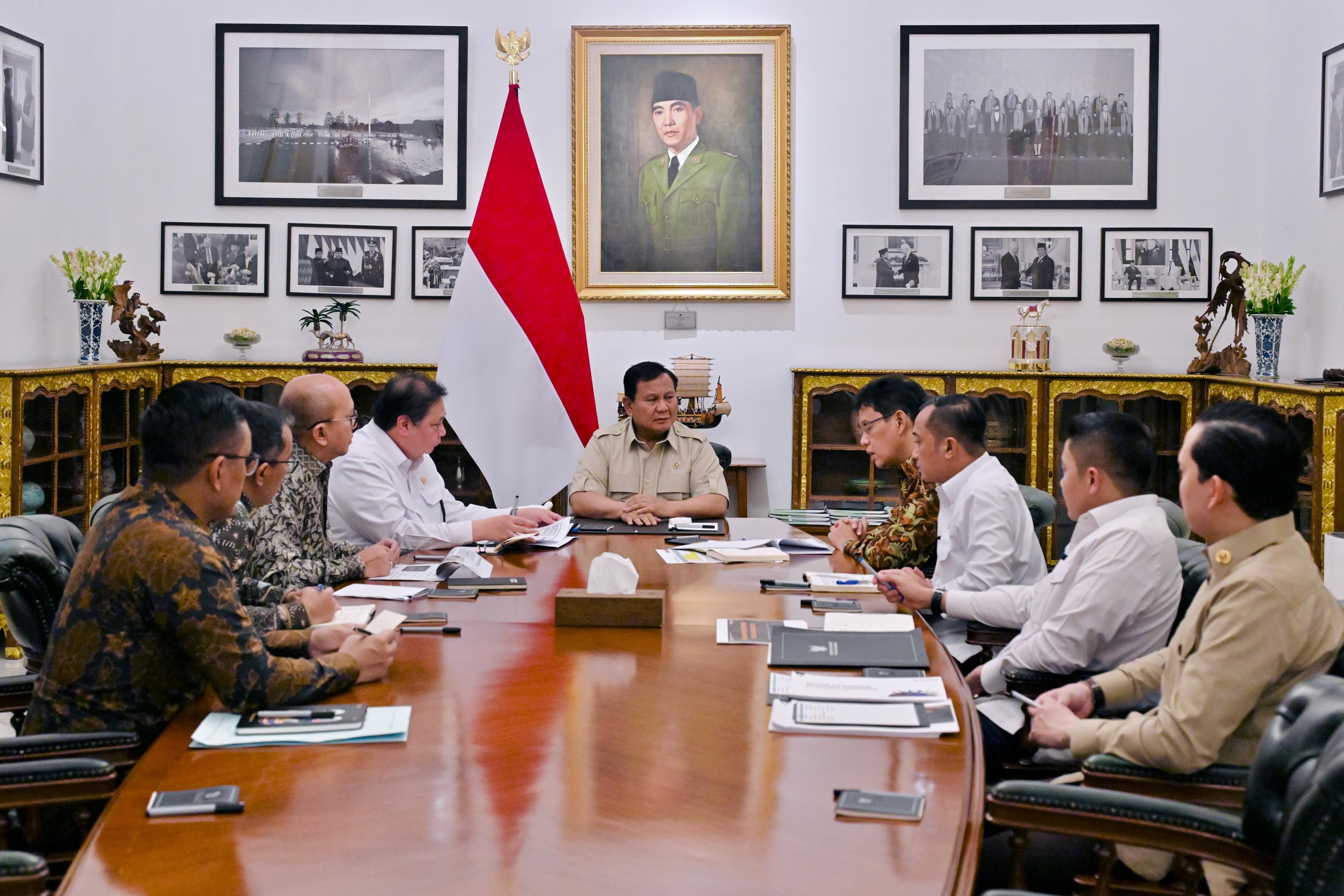 Prabowo Dorong Penghematan Energi Antisipasi Dampak Konflik Timur Tengah