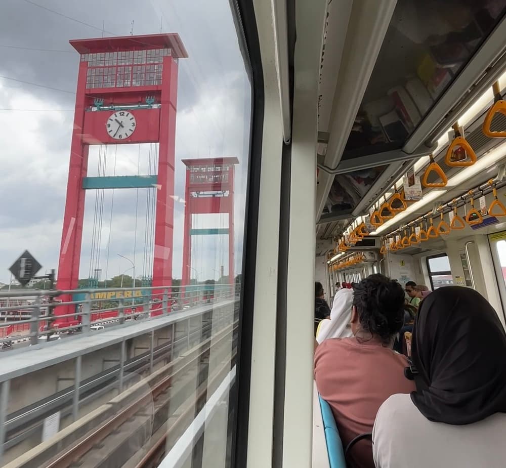Pemadaman Listrik Massal Lumpuhkan Palembang, LRT Sempat Berhenti Mendadak dan Penumpang Panik