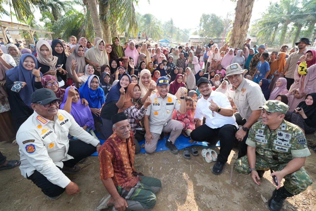 Gembira Disambangi Kasatgas PRR, Harapan Penyintas Desa Sekumur Kembali Tumbuh