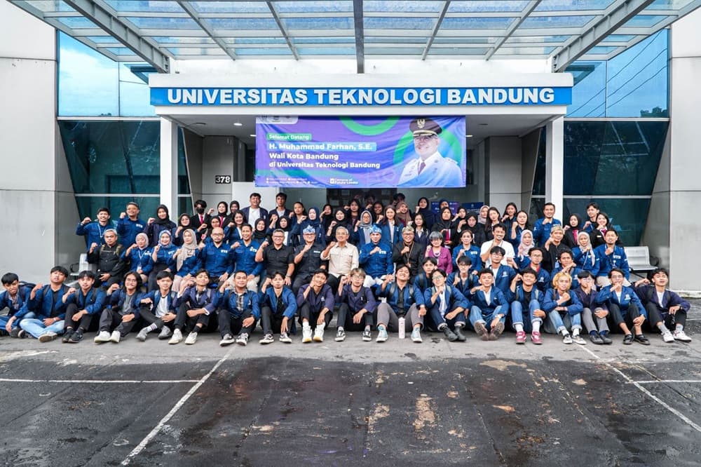 Bangga Punya UTB, Wali Kota Bandung Ajak Mahasiswa Siap Hadapi Kompetisi Global Melalui Kolaborasi Strategis