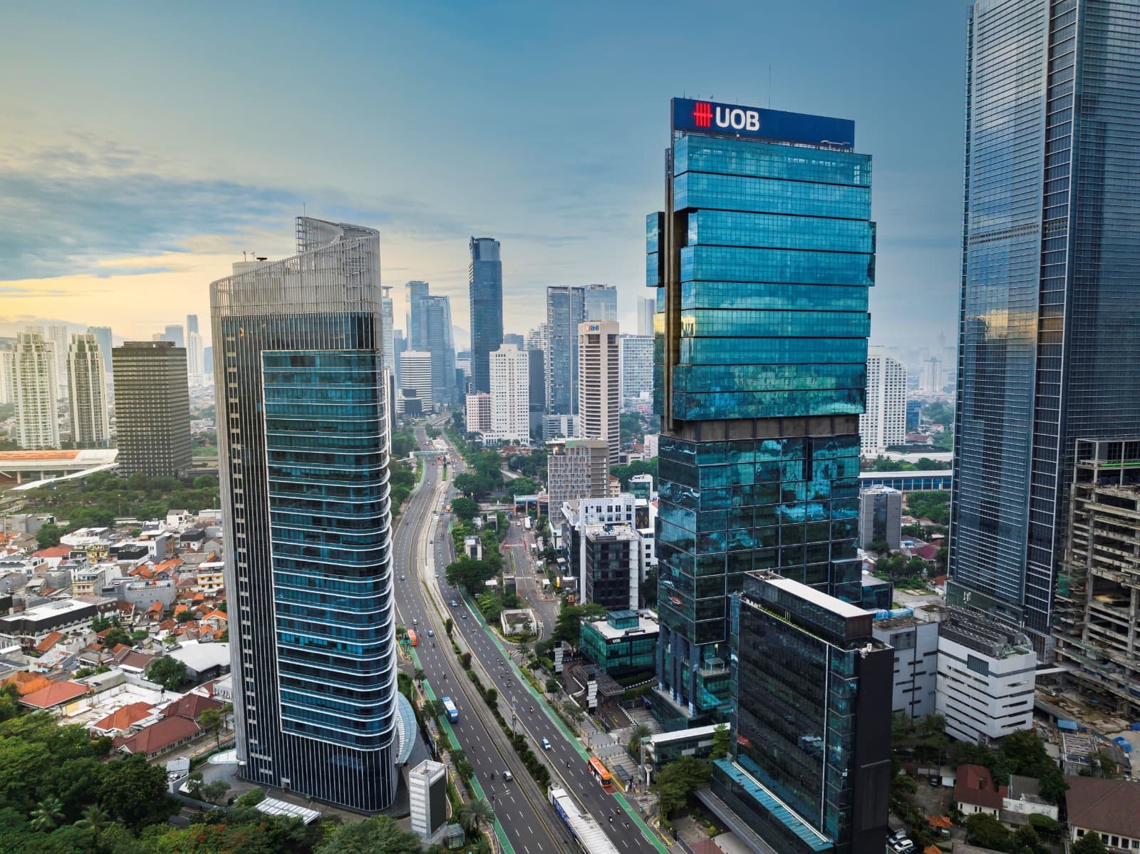 UOB Painting of the Year 2026 Dibuka, Jalan Seniman Indonesia Menuju Panggung Seni Asia Tenggara