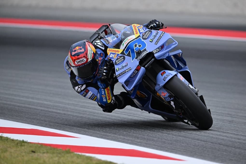 MotoGP Catalunya 2026, Alex Marquez Kecelakaan Hebat usai Bersenggolan dengan Pedro Acosta