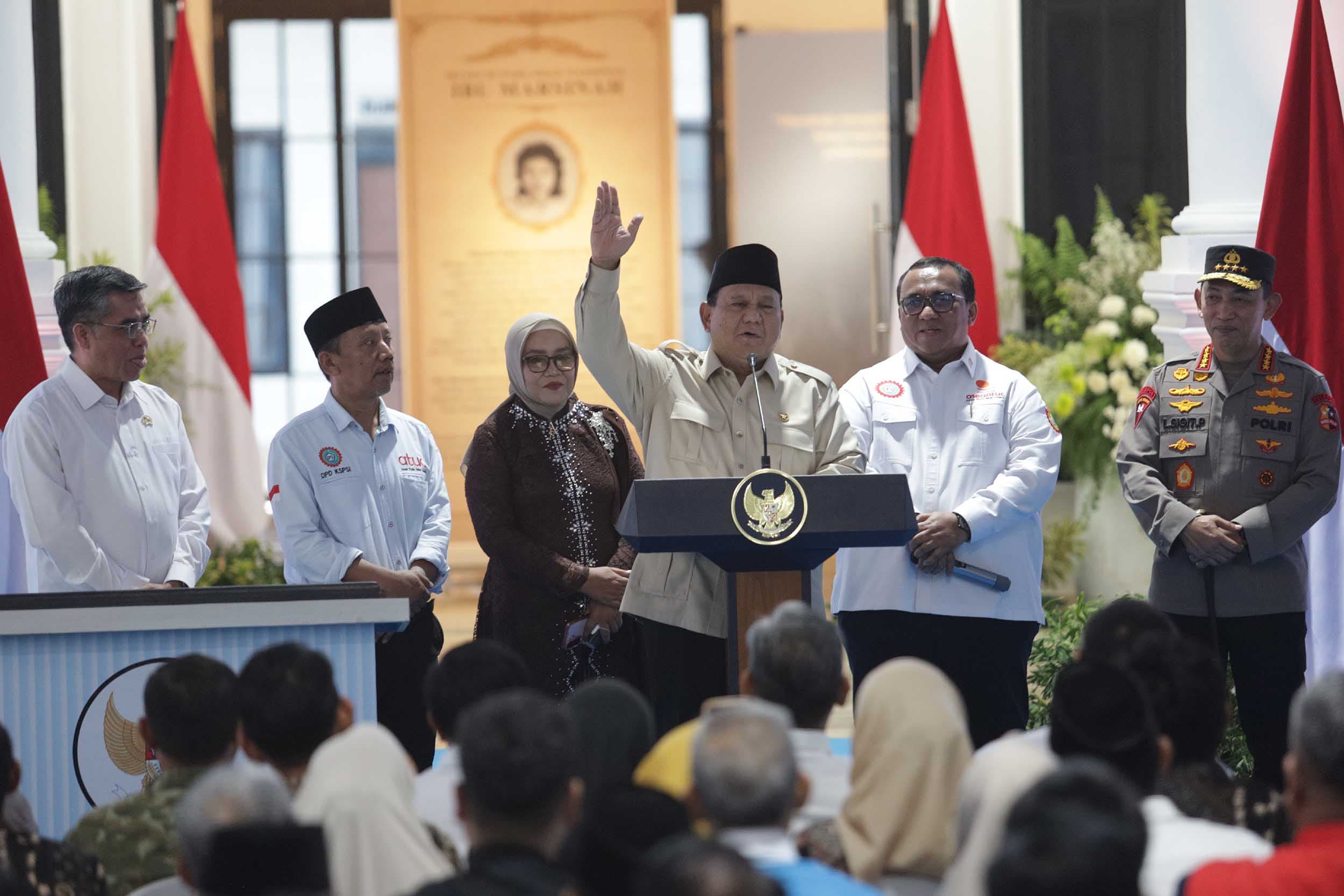 Prabowo Optimistis Koperasi Merah Putih Bikin Desa Lebih Mandiri