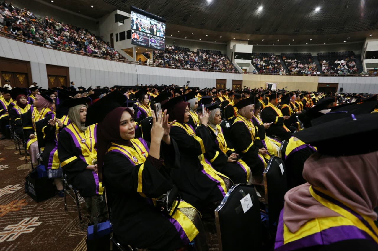 699 Lulusan Universitas Moestopo Dikukuhkan, Usung Semangat Kebangkitan Intelektual
