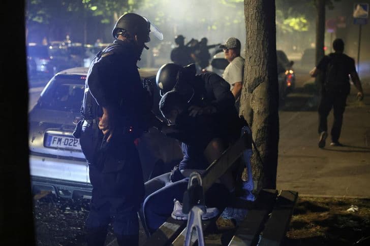 Perayaan Gelar Liga Champions PSG Ricuh, Puluhan Orang Ditangkap Polisi di Paris