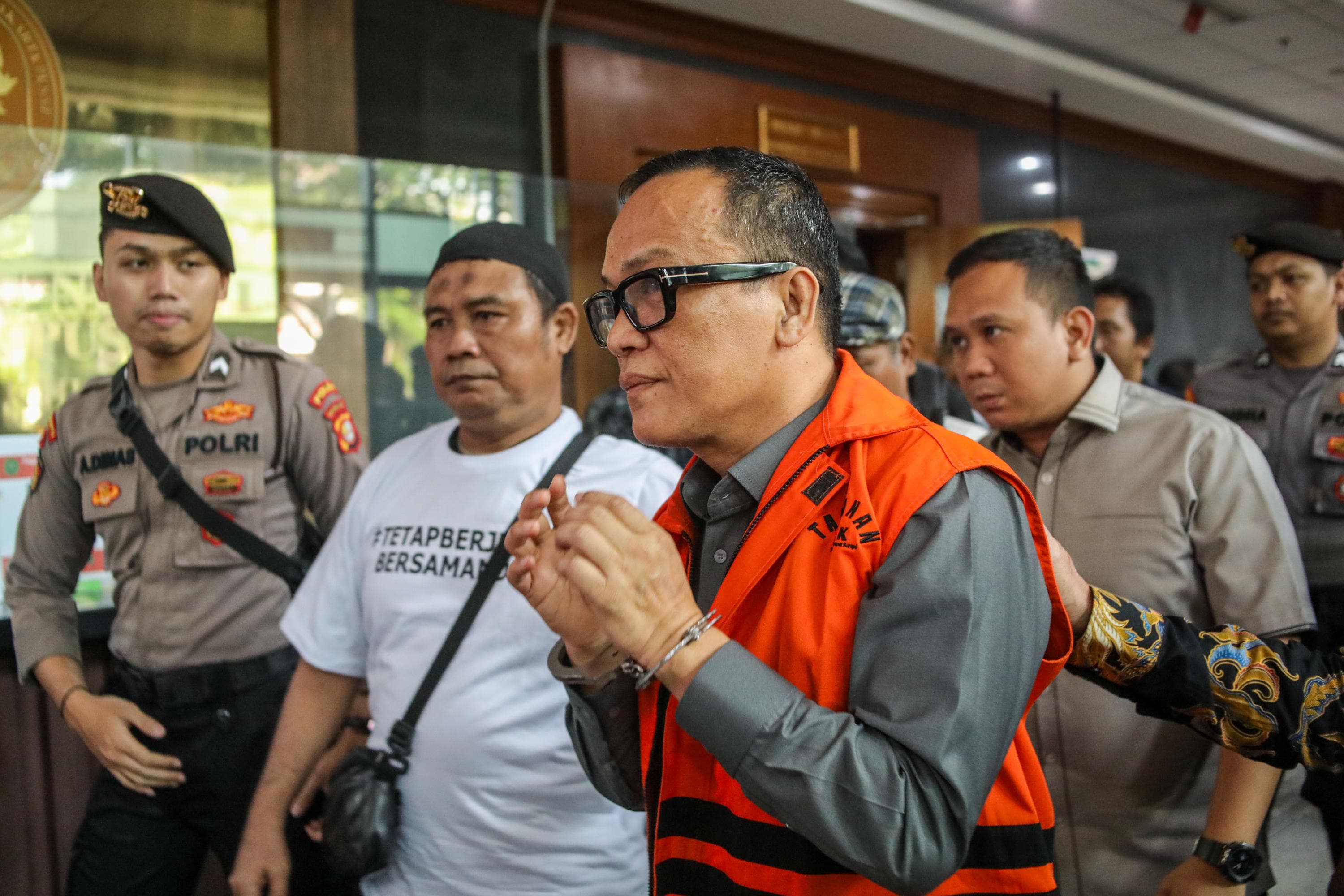 Mantan Wamenaker Immanuel Ebenezer Gerungan atau Noel usai menjalani sidang pembacaan putusan kasus suap dan gratifikasi terkait pengurusan sertifikat keselamatan dan kesehatan kerja (K3) di Pengadilan Tipikor, Jakarta, Kamis (4/6/2026). AKURAT.CO/Endra Prakoso