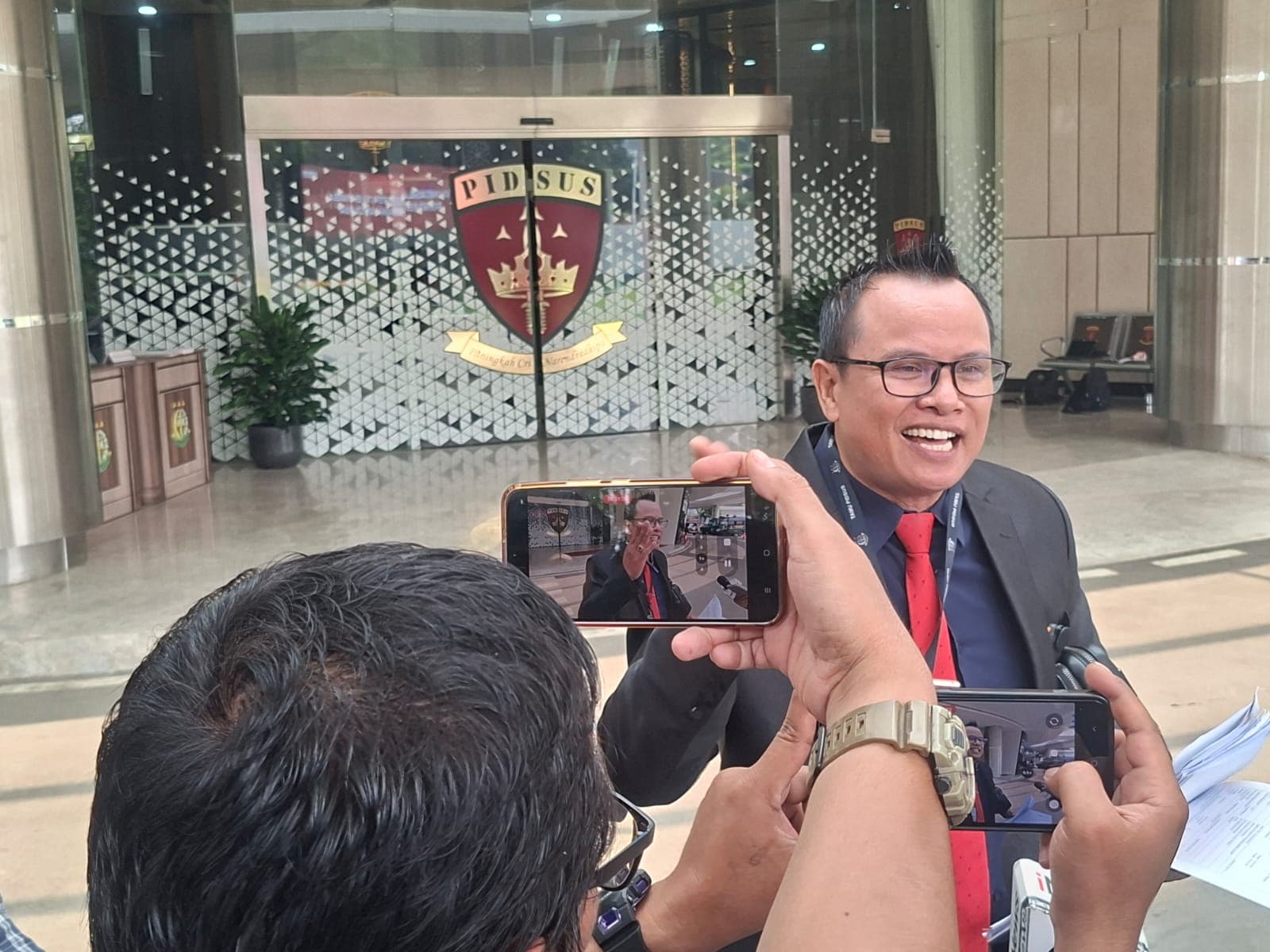 Kisruh 15 Kontainer PT PMM, Pengacara Sebut Keterlibatan Aparat Negara Berpangkat Perwira Sebagai Dalang