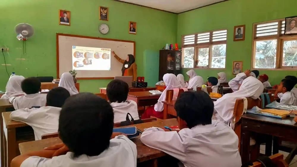 Kemendikdasmen dan Kemendiktisaintek Harus Cermat Formulasikan Pagu Anggaran demi Kesejahteraan Guru