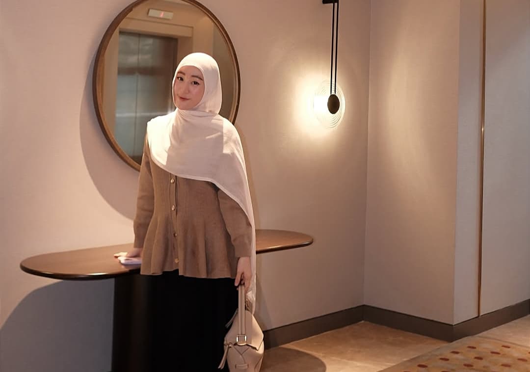 Tanpa Harta Gana-Gini, Larissa Chou Tuntut Nafkah Mut'ah Rp50 Juta dan Hak Asuh Anak