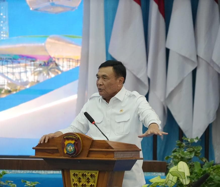 Menko Polkam Kutuk Keras Pembakaran Pesawat AMA dan Pembunuhan Pilot AS oleh KKB