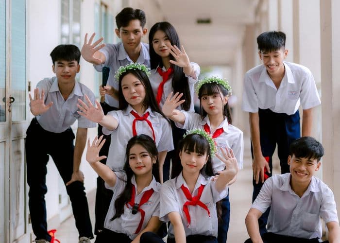 5 Ide Yel-Yel MPLS yang Unik dan Kreatif untuk Kelompok Siswa Baru