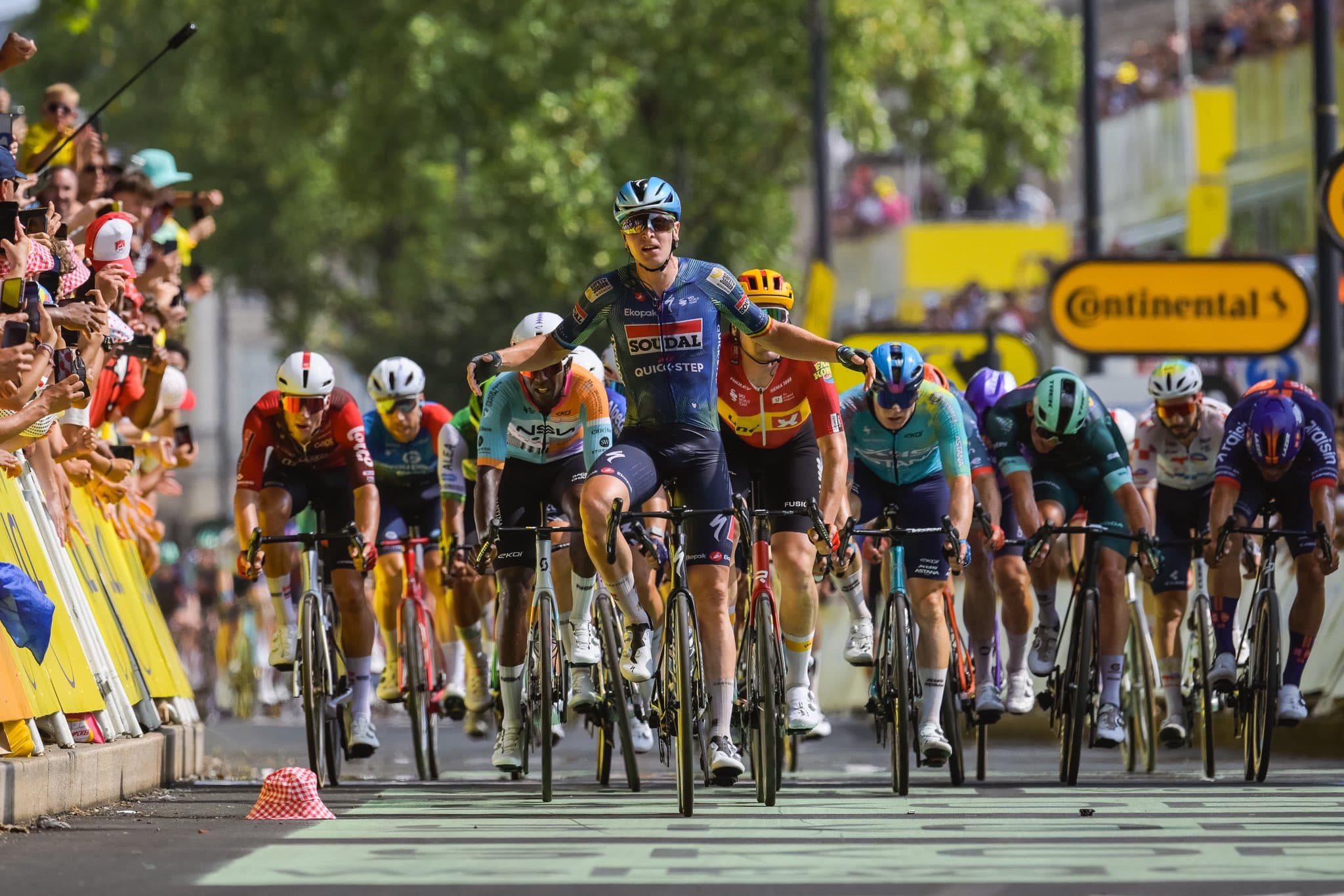Tour De France: Siasat Cerdik Bawa Tim Merlier Kuasai Etape 7 di Bordeaux