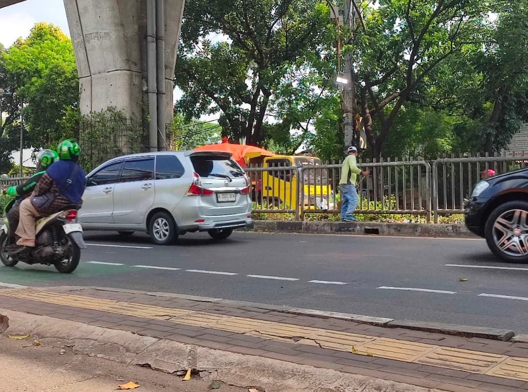Roboh Akibat Ditabrak Truk, Pembangunan Kembali JPO di Tendean Masih Tunggu Kajian Teknis