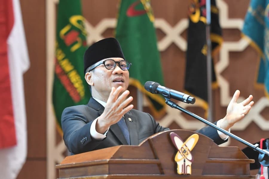 Mendes Yandri Ajak Lulusan UIN Banten Ciptakan Lapangan Kerja di Desa