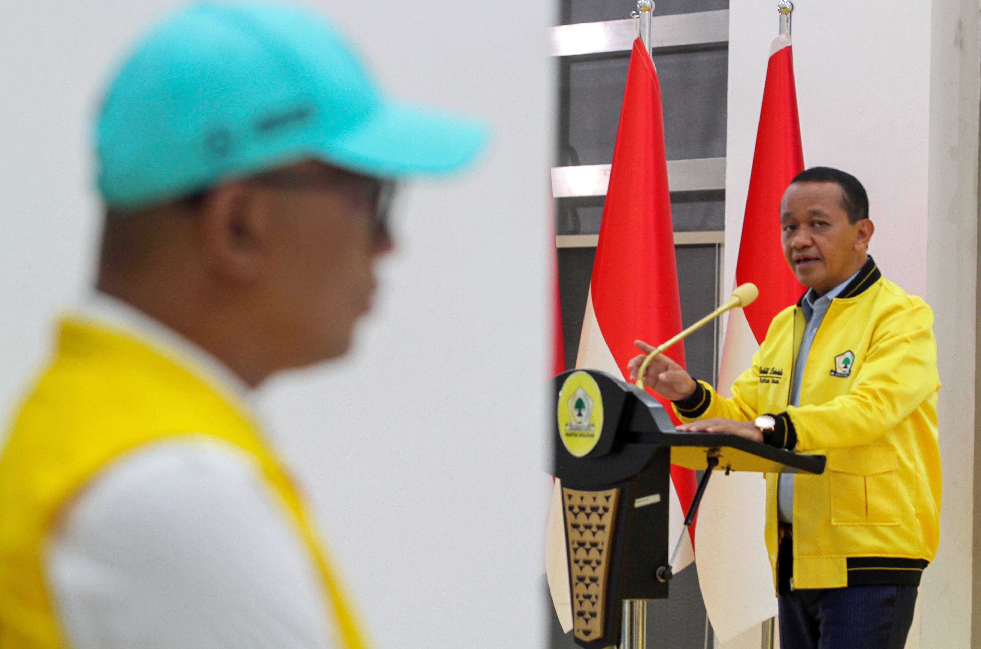 Ketua Umum Partai Golkar Bahlil Lahadalia menyampaikan pidatonya pada Pengarahan Ketua Umum DPP Partai Golkar dalam rangka HUT Ke-81 Kemerdekaan Republik Indonesia di Kantor DPP Partai Golkar, Jakarta, Selasa (18/8/2026).AKURAT.CO/Sopian