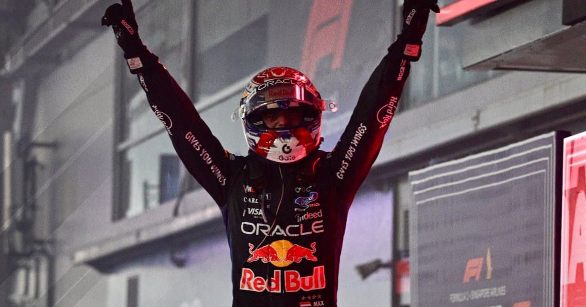 F1 GP Singapura: Max Verstappen Dominasi Marina Bay, Kimi Antonelli Mendekat ke Gelar Juara Dunia