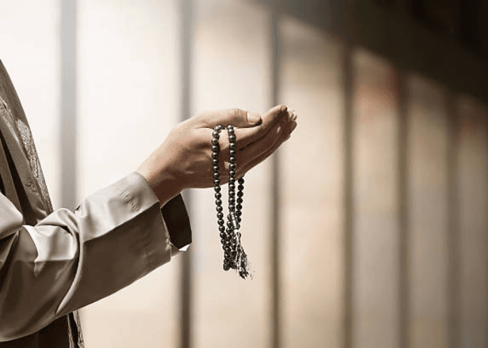 Istighfar Yang Dibaca Rasulullah Ketika Bertaubat 100 Kali Sehari