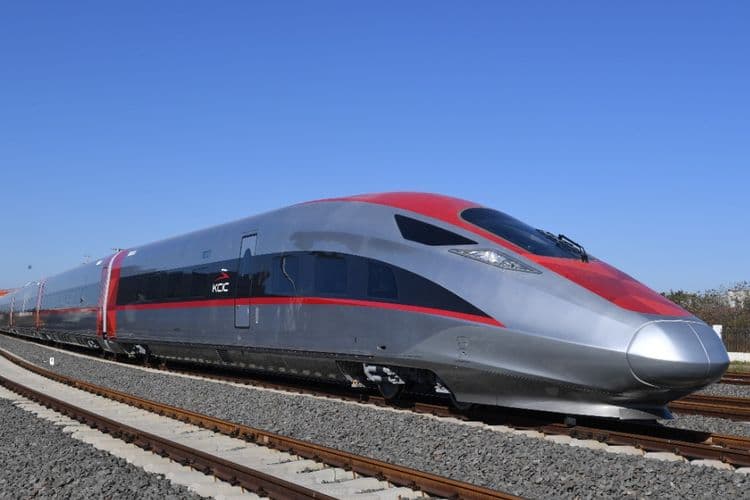 Jakarta-Surabaya Cuma 4 Jam, Ini Fakta Menarik Kereta Cepat Merah Putih Buatan Indonesia