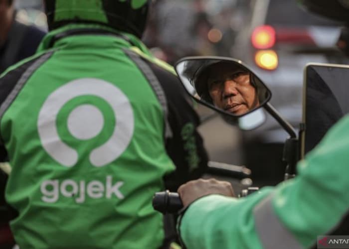 Cekcok Masalah Utang, Tukang Kopi Keliling Tusuk Leher Pengemudi Ojol Pakai Besi Pemecah Es