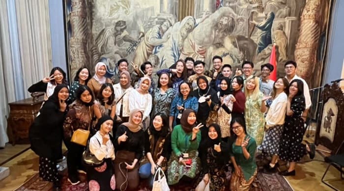 Ramai di X Soal IISMA, Ternyata Beasiswa dari Pemerintah Kuliah Singkat di Luar Negeri