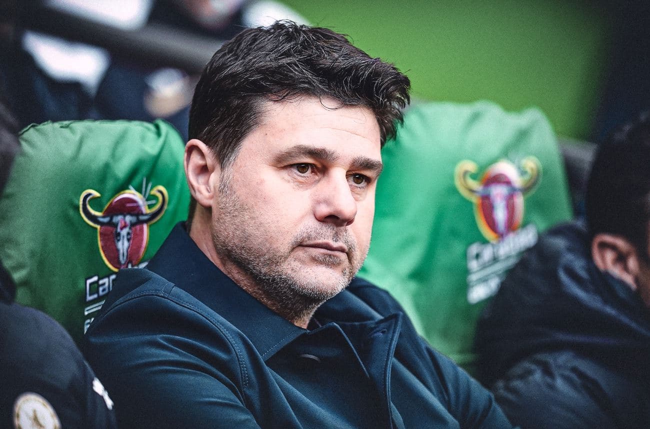 Neville Sebut 'Bocah Liverpool Kalahkan Botol Semiliar Chelsea', Ini Respons Mauricio Pochettino
