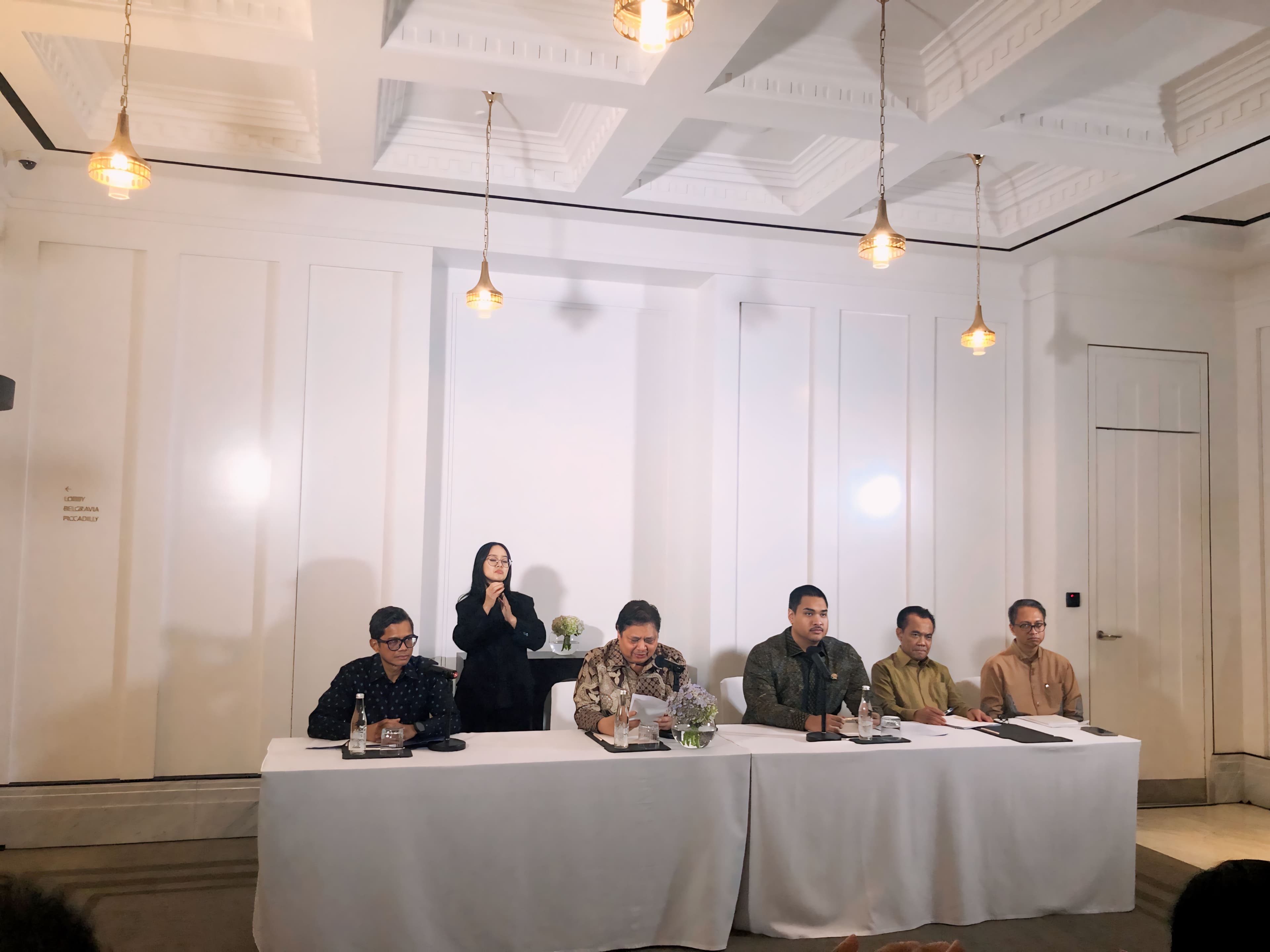 Beredar 4 Nama Kandidat Pengganti Menkeu, Menko Airlangga: Saya Baru Dengar