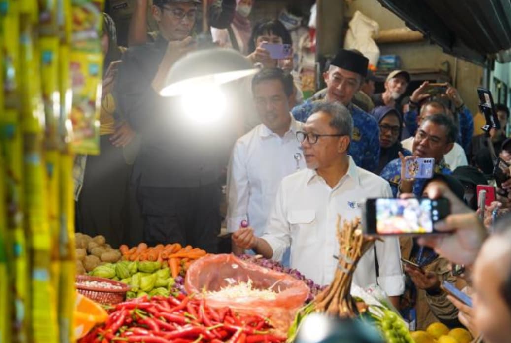 Pantau Bapok di Pasar Anyar Bogor, Mendag Zulhas: Alhamdulillah, Harga Beras Sudah Mulai Turun