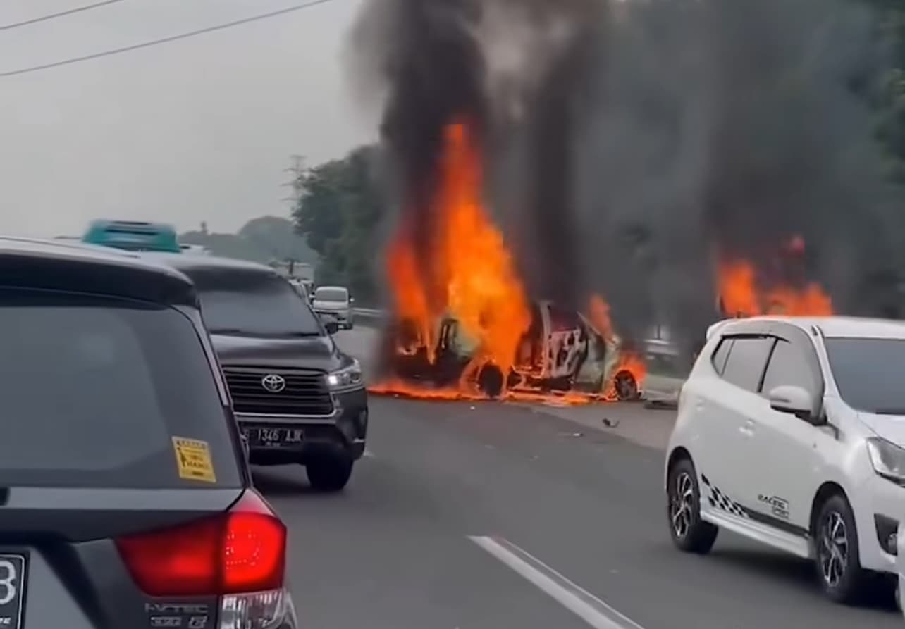 Hindari Macet Imbas Kecelakaan di KM 58, Masyarakat Bisa Lewat Tol Japek II Selatan
