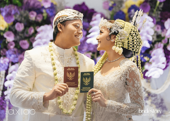 5 Potret Bahagia Momen Akad Nikah Rizky Febian dan Mahalini, Menawan dalam Busana Adat Sunda