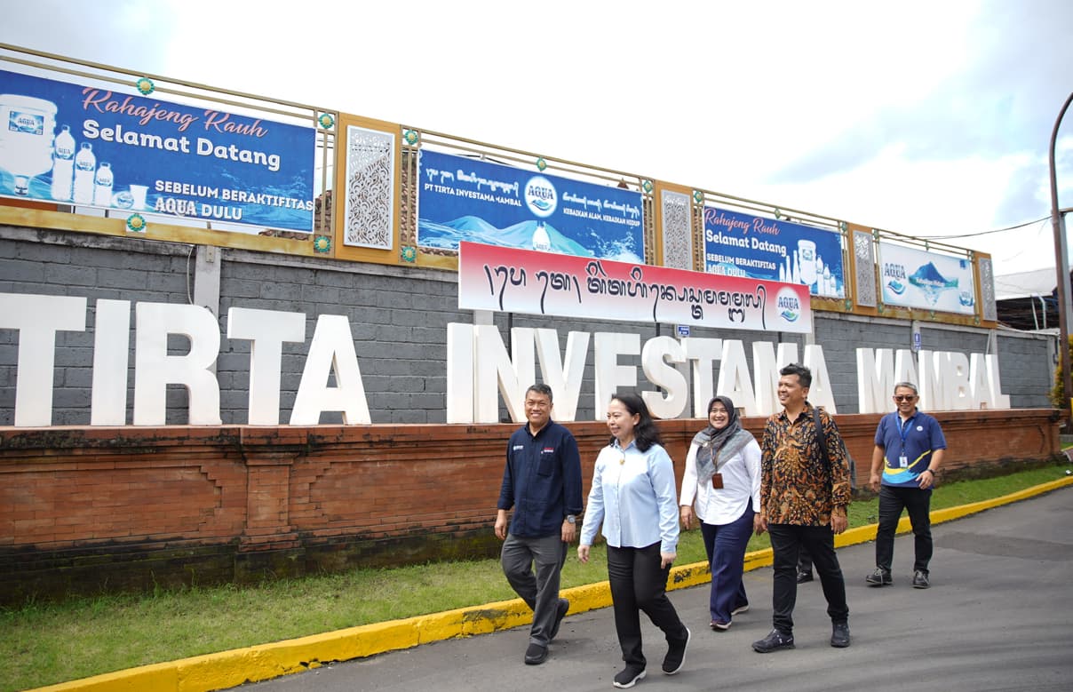 Aqua Perkuat Komitmen pada Keamanan dan Lingkungan dengan Galon Guna Ulang PET