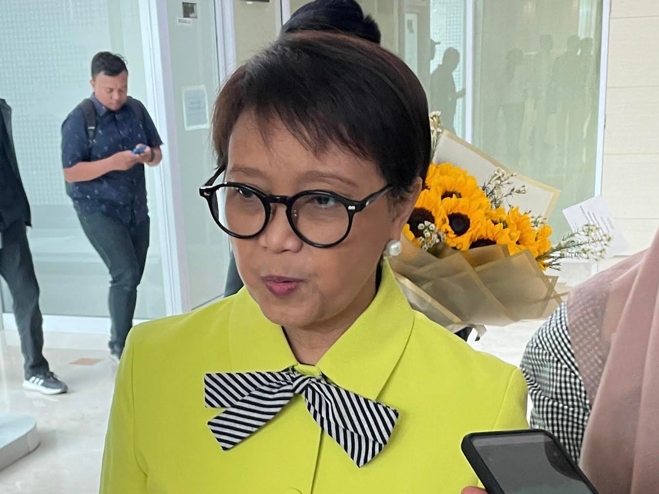 Menlu Retno: 25 WNI Berhasil Dievakuasi dari Lebanon