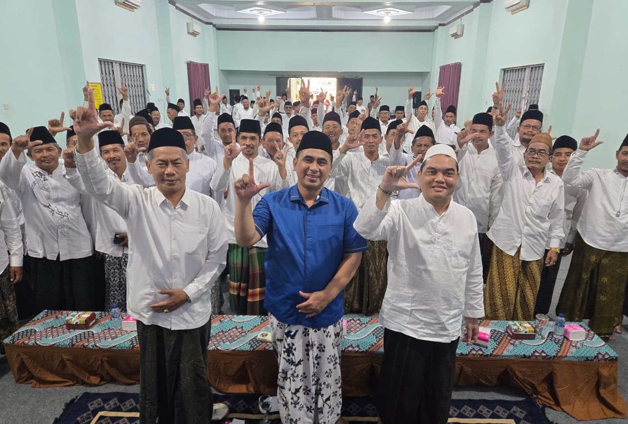 Ratusan Kia Muda Se-Eks Karesidenan Kedu Siap Menangkan Pasangan Ahmad Luthfi-Taj Yasin