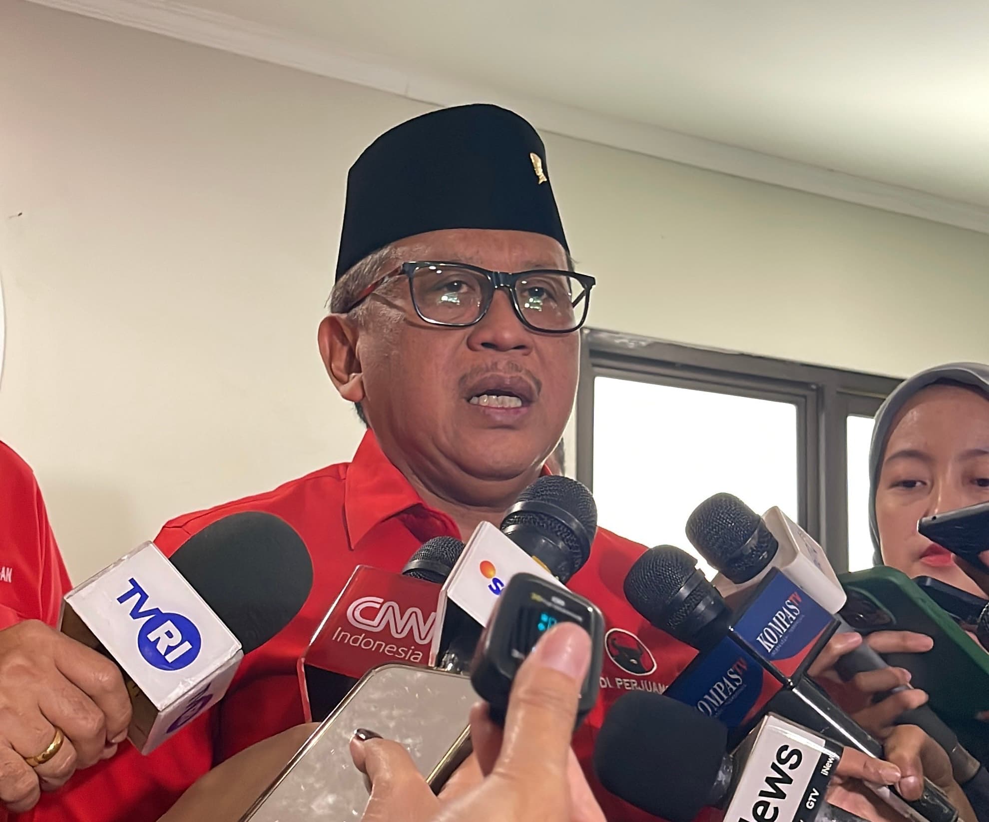 Hasto Ingatkan Kepala Daerah Terpilih dari PDIP Ikuti Visi Misi Prabowo