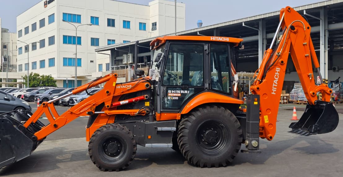 Hexindo Luncurkan Backhoe Loader BX100 Shinrai Power: Solusi Andal untuk Industri Konstruksi
